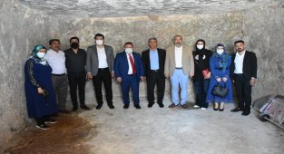 Bağlar Belediye Başkanı Beyoğlu'ndan, tarihi Boşat Kalesi'ne ziyaret