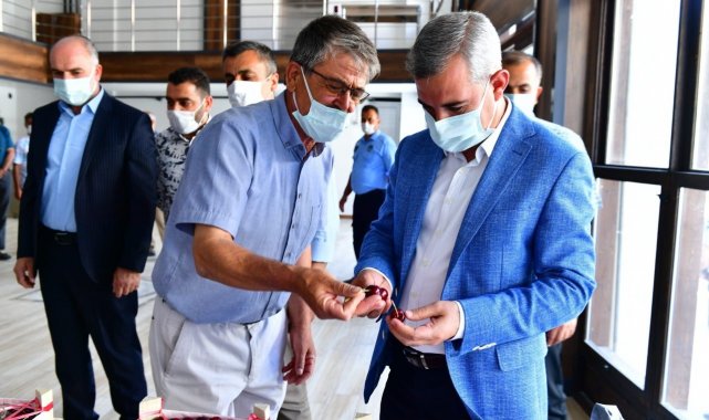 Başkan Çınar, 'en iyi kiraz' ve 'en iyi kiraz bahçesi' yarışmasının jüri heyetiyle bir araya geldi