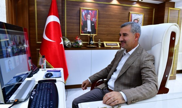 Başkan Çınar, 'şehir ve kariyer' toplantısına katıldı