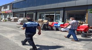 Diyarbakır'da zabıta ekipleri işyerlerinde ruhsat denetimi yaptı