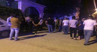 Elazığ'da cami avlusunda erkek cesedi bulundu