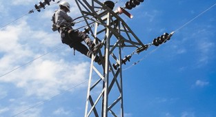 Fırat EDAŞ Köye Dönüşe Enerji Oluyor
