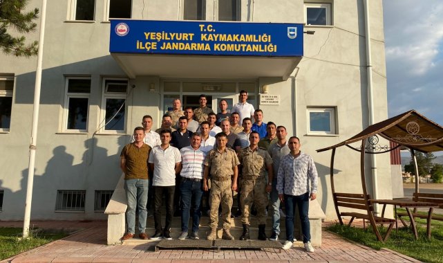 Jandarma'dan tayini çıkan personellere veda yemeği