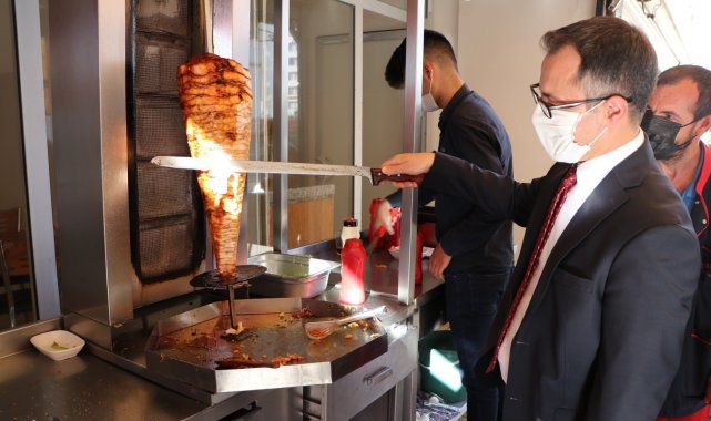 Kaymakam Koç esnafla bir araya geldi