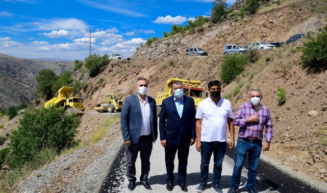 Malatya Akça Mahallesi ilk kez asfalt yolla tanıştı