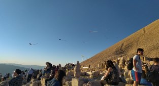 Nemrut Dağı'nda uçurtma şenliği
