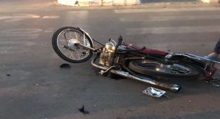 Otomobille çarpışan motosikletin sürücüsü yaralandı