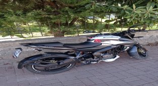 Park halindeki motosiklet çalındı