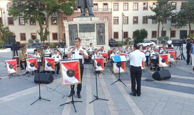 Polis Armoni Orkestrası, Malatya'da konser verdi