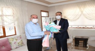 Vali Çuhadar'dan şehit babalarına ziyaret