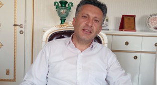 AK Partiye Geçen Başkan Günah Çıkardı