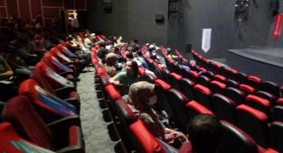 Diyarbakır'da sağlık çalışanları sorunlarını tiyatro yoluyla anlattı