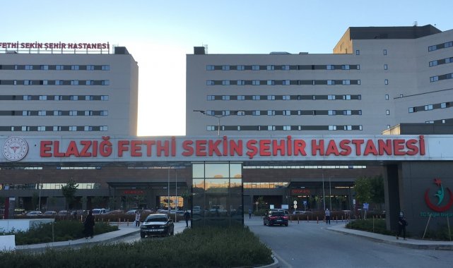 Genç hemşire görevi başında kalbine yenik düştü