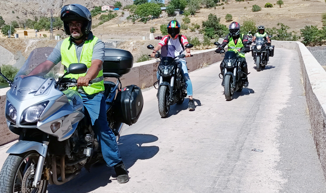 Motosiklet Kulübü Palu’ya Çıkarma Yaptı