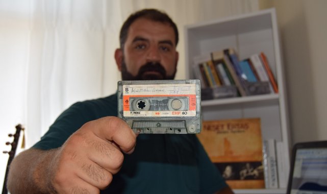 Unutulmaya yüz tutan deyiş ve türküleri kayıt altına alıp Türk halk müziği repertuvarına kazandırıyor