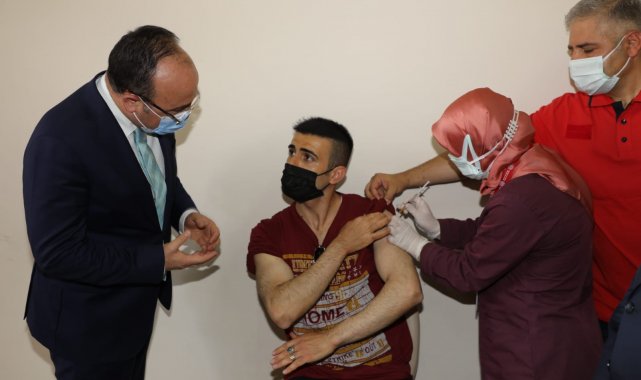 Vali Erkaya Yırık: "Elazığ'da yüzde 51'lik kısım aşılandı"