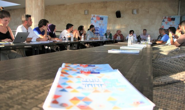 Elazığ'da 'Görünmezi Görünür Kıl' Projesi toplantısı
