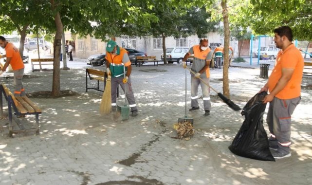 Elazığ'da temizlik çalışmaları sürüyor