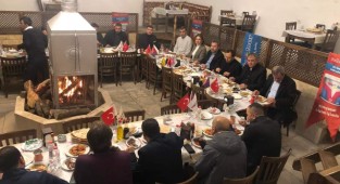 Sektörün Önemli İsmi Erol Mizrahi Redcolour Boya'da