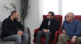 Başkan Depremzedeleri Unutmadı