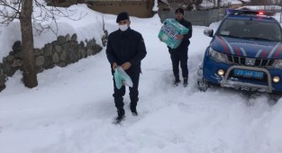 Elazığ İl Jandarma Komutanlığı Halkın Yardımına Koşmaya Devam Ediyor