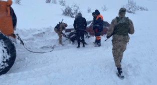 Kar ve Tipide Mahsur Kalan 31 Vatandaşa Jandarmadan Hayati Müdahale