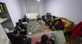 Başkan Yıldırım üniversiteli gençlerin evine misafir oldu