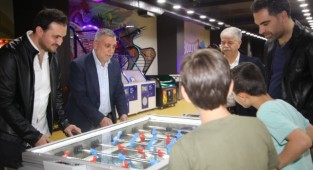 Başkan Yıldırım'dan çocuklara 23 Nisan sürprizi