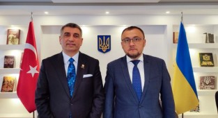 Milletvekili Erol, Büyükelçi Vasyl Bodnar İle Bir Araya Geldi
