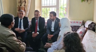 Başkan Yıldırım'dan Hala-Yeğene bayram sürprizi