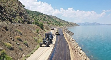 Özel İdare, şehrin dört bir noktasında çalışmalarını aralıksız sürdürüyor