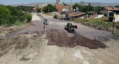 Aksaray Mahallesi’ndeki Çalışmaları Devam Ediyor