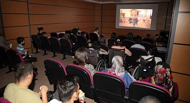 Belediye'den Engelli Çocuklara Sinema Keyfi