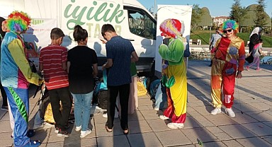 İHH’dan kırtasiye desteği