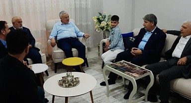 DEMİRBAĞ, GENÇLERLE BİR ARAYA GELDİ.