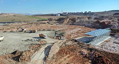 Elazığ Belediyesi Spor Ve Yaşam Kompleksi İnşası Sürüyor