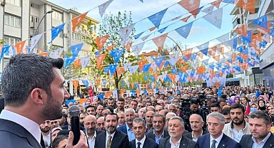 Ak Parti Milletvekili Adayı Öz, SKM Açılışında Konuştu