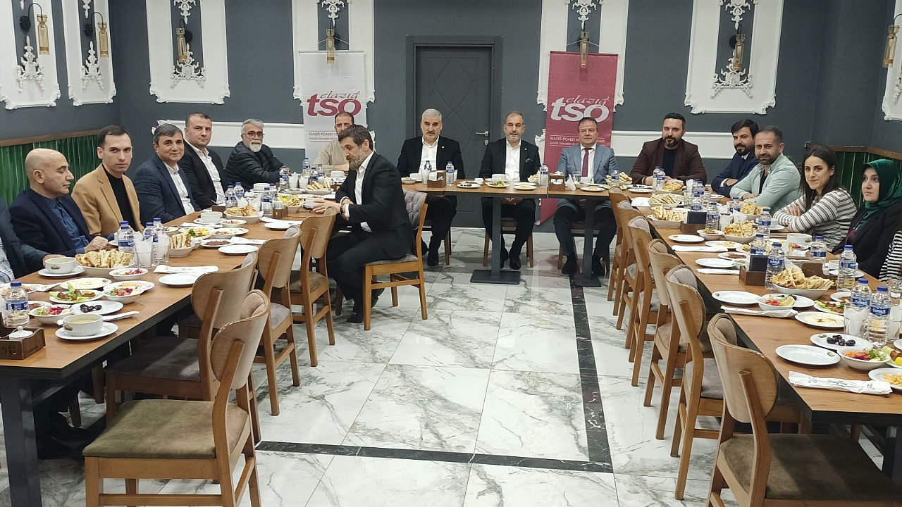 Başkan Alan Gazeteciler ile İftarda Buluştu