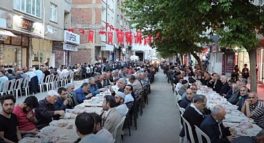 Elazığ Belediyesi’nden Toplu İftar Programı