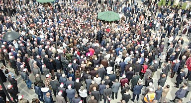 Milletvekili Erol’un Bayramlaşması Adeta Mitinge Döndü
