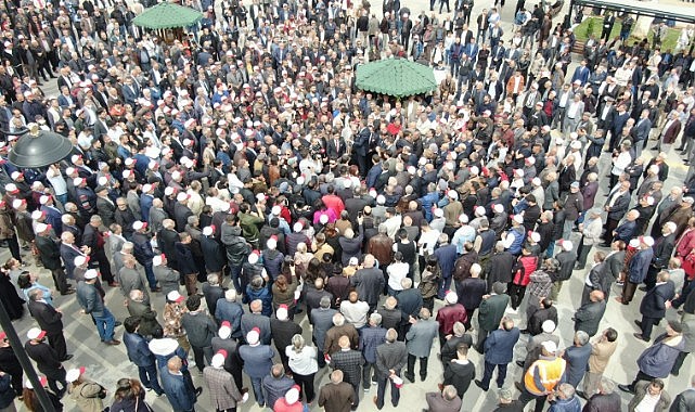 Milletvekili Erol’un Bayramlaşması Adeta Mitinge Döndü