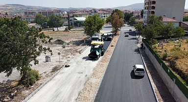 Yol Yenileme Ve Genişletme Çalışmaları Sürüyor