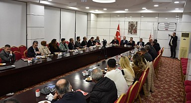 Milletvekili Keleş Ve Başkan Alan Medikal Sektör Temsilcileriyle Buluştu