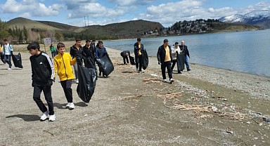 Hazar Gölü’nde Çevre Temizliği Etkinliği Düzenlendi