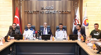 Başkan Alan 10 Milyon TL’lik Çeki Elazığspora takdim etti