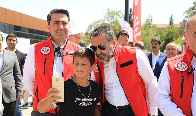 Geleneksel oyunlar tırı, Elazığ’da çocuklarla buluştu