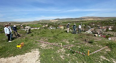 Tadım Kalesi ve Höyüğü’nde Kazı Çalışmaları Yeniden Başladı