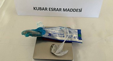 Diş Macunu Tüpünde Esrar Sakladı, Jandarmadan Kaçamadı