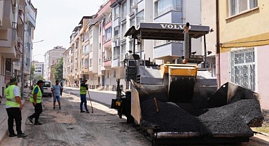 ELAZIĞ ŞANTİYEYE DÖNDÜ: YOL YENİLEME SEFERBERLİĞİ SÜRÜYOR