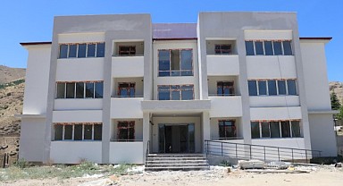 Keban Emniyet Lojmanlarında Çalışmalar Sona Yaklaşıyor